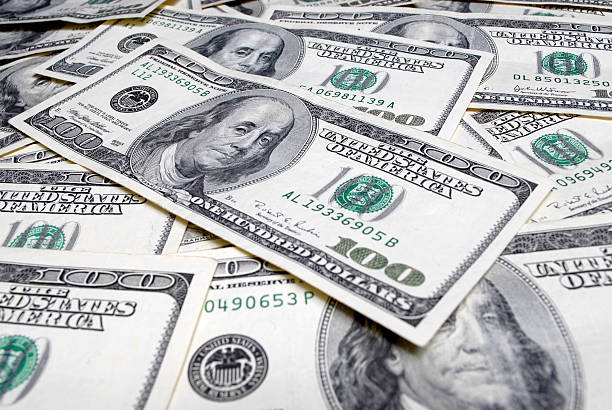 istock Cash Money 145849040