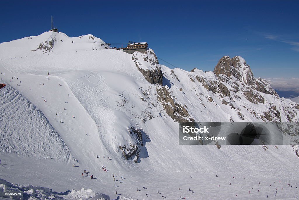 ski Blick auf das resort - Lizenzfrei Alpen Stock-Foto