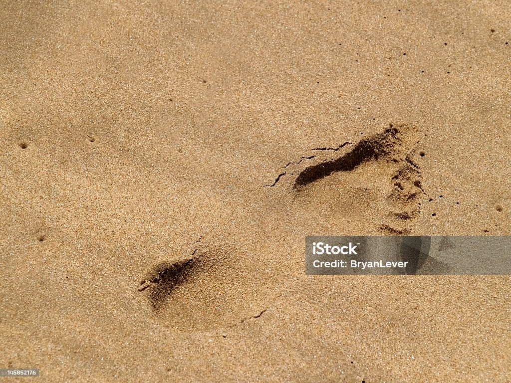 След в песке - Стоковые фото Благополучие роялти-фри