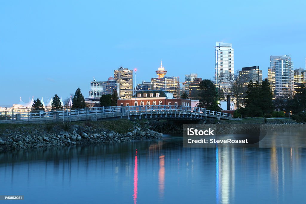 Cidade dinâmica Core de frente para o mar - Foto de stock de Apartamento royalty-free