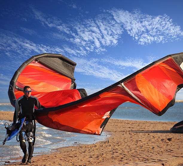 kite surfer am Strand – Foto