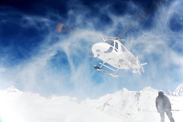 heli-skiing - heliskiing bildbanksfoton och bilder