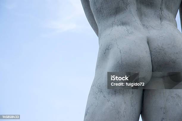 Estatua De Mármol Foto de stock y más banco de imágenes de Nalga - Nalga, Hombres, Estatua