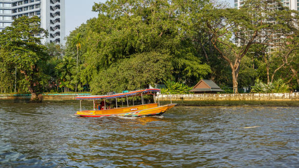 taksówka wodna do zwiedzania miasta. - bangkok thailand asia water taxi zdjęcia i obrazy z banku zdjęć