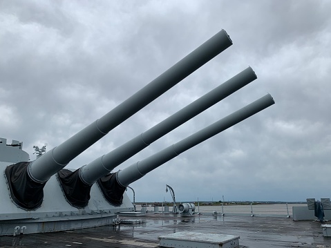 Huge Cannon