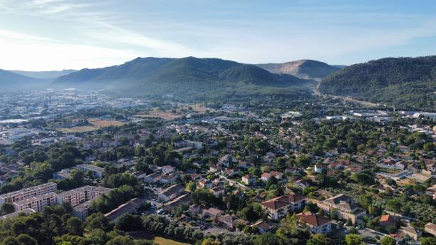 istock Aubagne career Cassis 1458642927