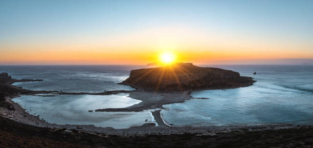 istock Balos Lagoon At Sunset 1458665623