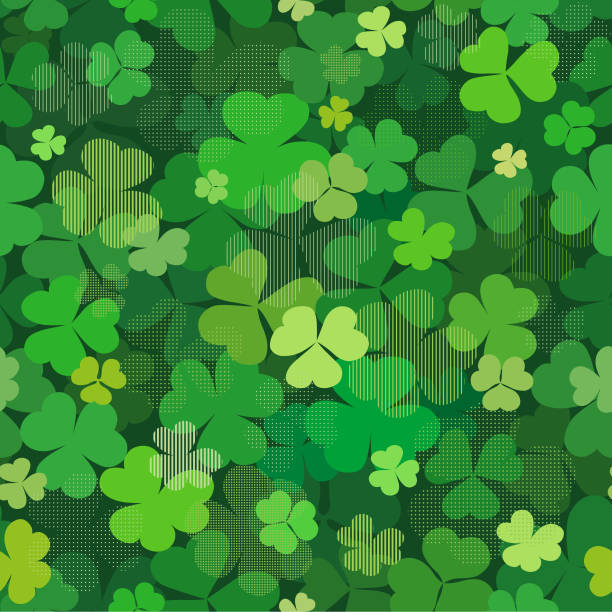 illustrazioni stock, clip art, cartoni animati e icone di tendenza di seamless pattern di foglie di quadrifoglio - backgrounds irish culture st patricks day good luck charm