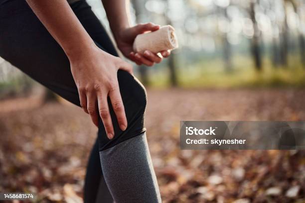 Ugh My Knee Hurts Stock Photo - Download Image Now - Adult, Adults Only, Athlete