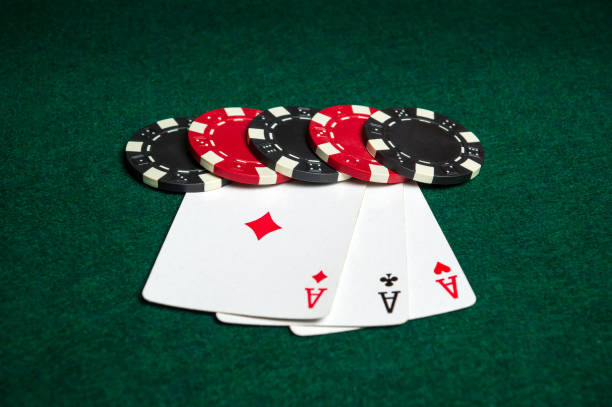 What type of starting hand is best in Omaha Poker?
