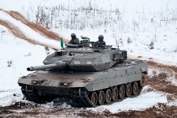 leopard 2 tank at nato forces exercises - leopard tank 個照片及圖片檔