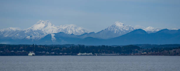 istock Washington State Ferry Leaves Kingston With Olympic Mountains in Background 1458824045