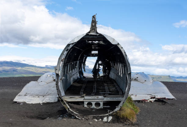 istock The abandoned DC plane on Solheimasandur, Iceland 1458825274