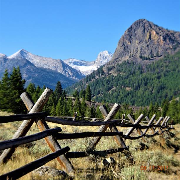 istock All Seasons are Beautiful in Idaho 1458908733