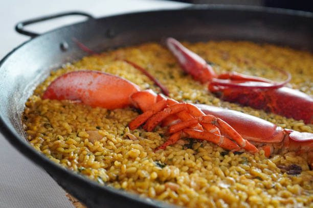 istock Paella con bogavante ( Paella with lobster) 1458955914