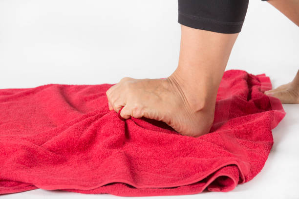 istock Towel curl exercise for the foot 1459059869