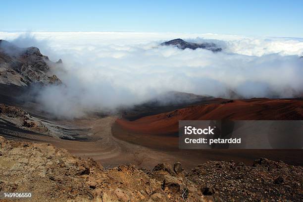 Cratere Di Haleakala - Fotografie stock e altre immagini di Ambientazione esterna - Ambientazione esterna, Cielo, Composizione orizzontale