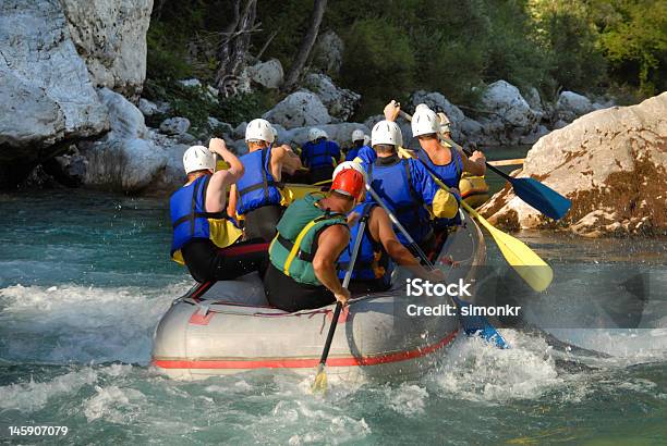 Wildwasserrafting Stockfoto und mehr Bilder von Bach - Bach, Sport, Wildwasser-Floßfahrt