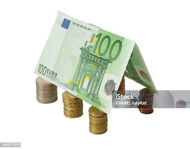 Foto de Dinheiro De Casa Com Notas De 100 Euro Moeda De Teto Sobre Os Pilares e mais fotos de stock de Bolsa de valores e ações