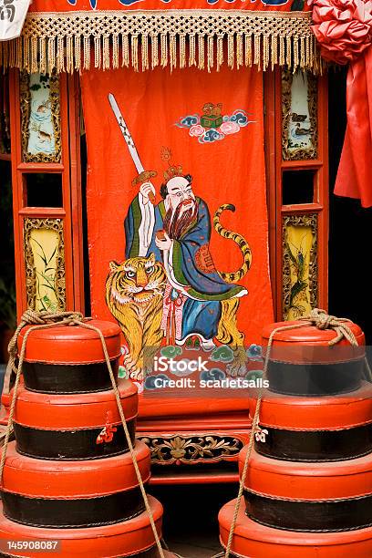 Chino Tradicional Novia Palanquin Foto de stock y más banco de imágenes de Anticuado - Anticuado, Antigualla, Boda