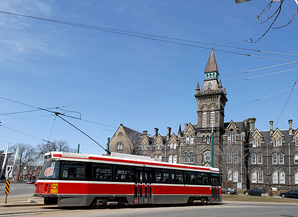 istock Toronto streetcar 145909546