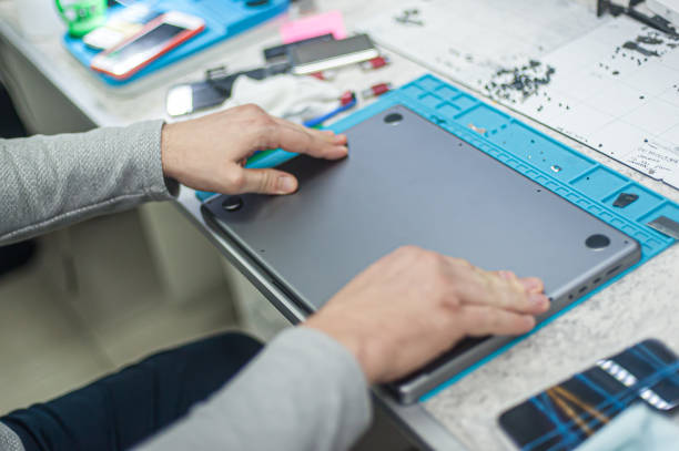 istock Maintenance, professional service clean up, laptop, notebook, screen, keyboard, case. 1459096559