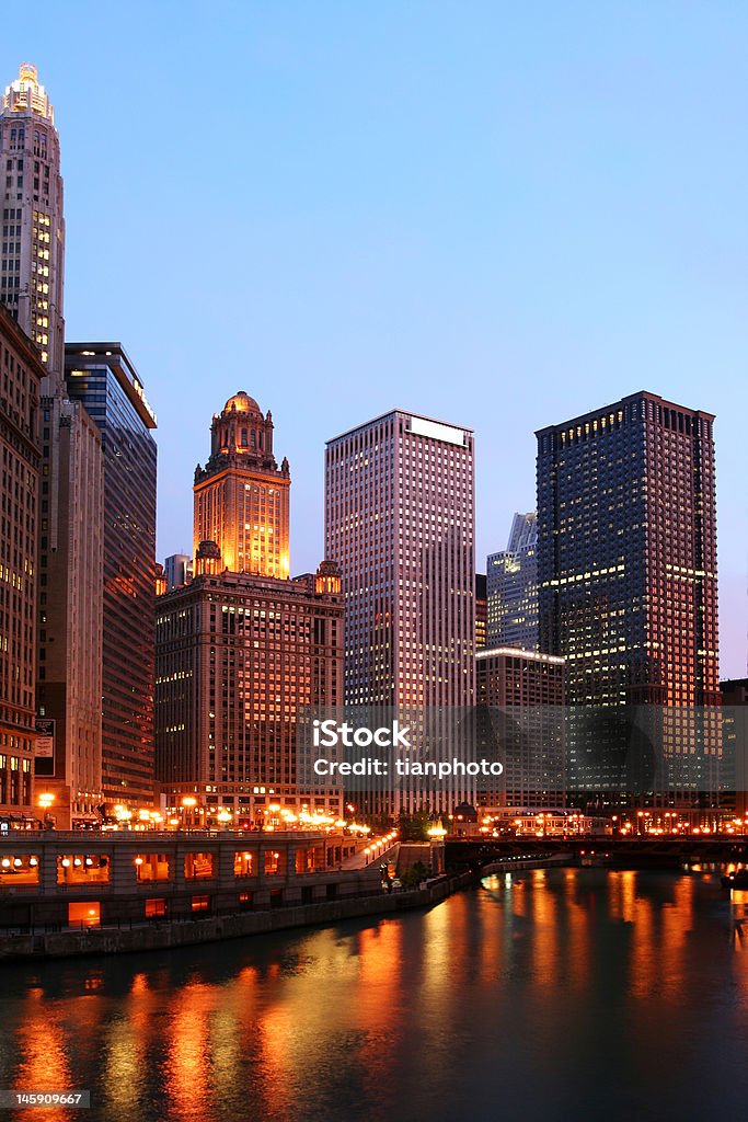 Chicago al atardecer - Foto de stock de Aire libre libre de derechos