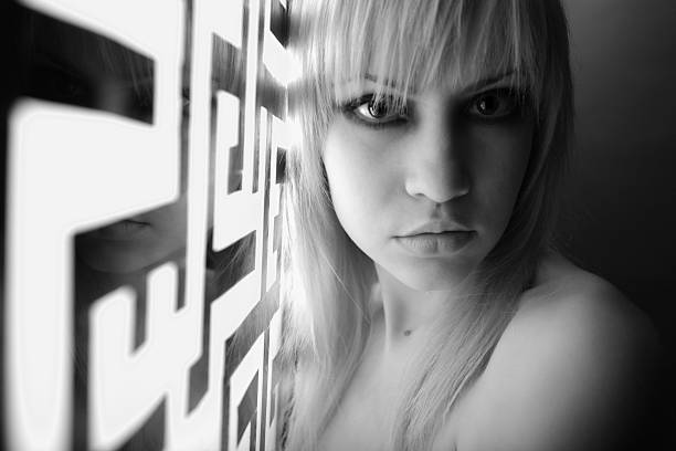istock The girl and a shone pattern 145909710