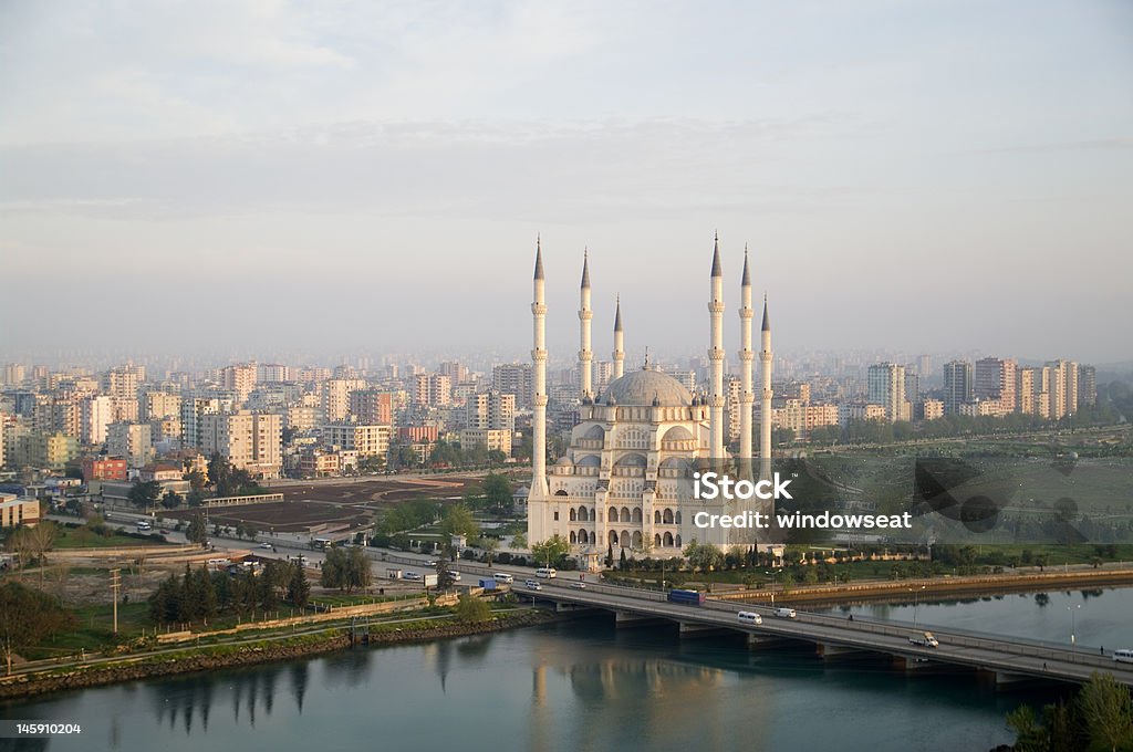 Adana Мечеть в - Стоковые фото Мост роялти-фри