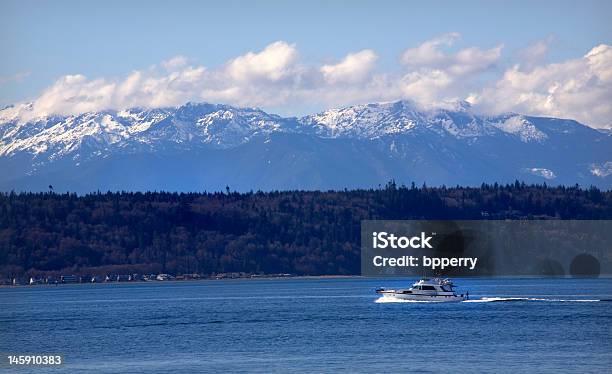 Motor Yacht Puget Sound Edmonds Washington Stockfoto und mehr Bilder von Edmonds - Edmonds, Bundesstaat Washington, Blau