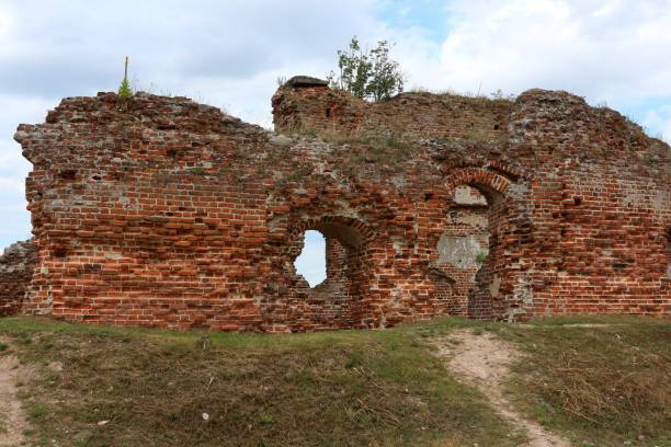 istock ruins of an old castle 1459107354