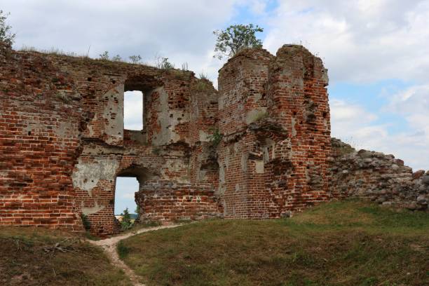 istock ruins of an old castle 1459107376