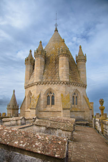 istock gothic cathedral of Evora 1459114413