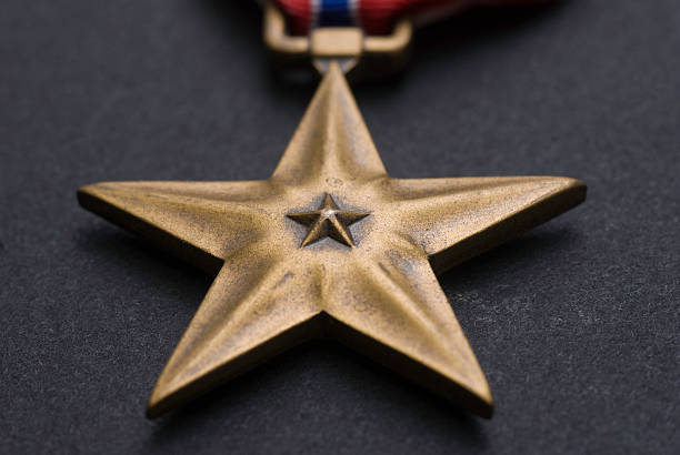 청동색 거수 클로즈업 - medal bronze medal military star shape 뉴스 사진 이미지