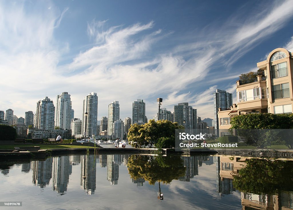 Paraíso urbano - Foto de stock de Cidade royalty-free