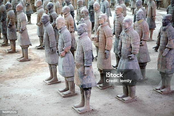 Cerâmica De Terracota Warriors - Fotografias de stock e mais imagens de Adulto - Adulto, Antiguidade, Antiguidades