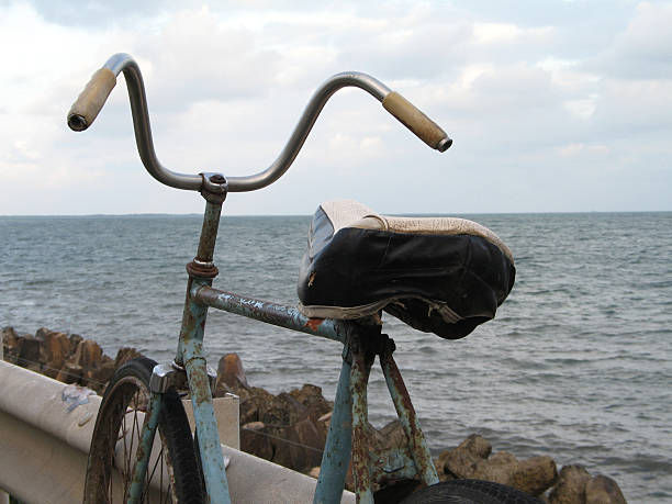 istock old bike by the sea 145912729
