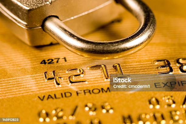 Kreditkartenschutz Stockfoto und mehr Bilder von Ausweisdokument - Ausweisdokument, Bankkarte, Bankrott