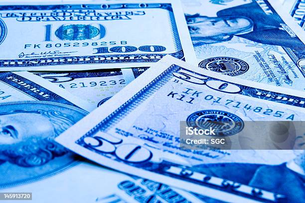 Pieniądze Blues - zdjęcia stockowe i więcej obrazów 5 dolarów USA - 5 dolarów USA, Banknot, Banknot USA