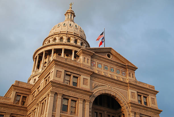 Texas Capitol Texas Capitol at sunset on a cloudy day house of representatives photos stock pictures, royalty-free photos & images