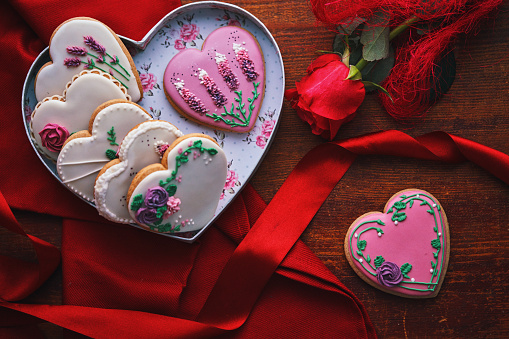 Decorated Heart Shaped Cookies with Red Roses