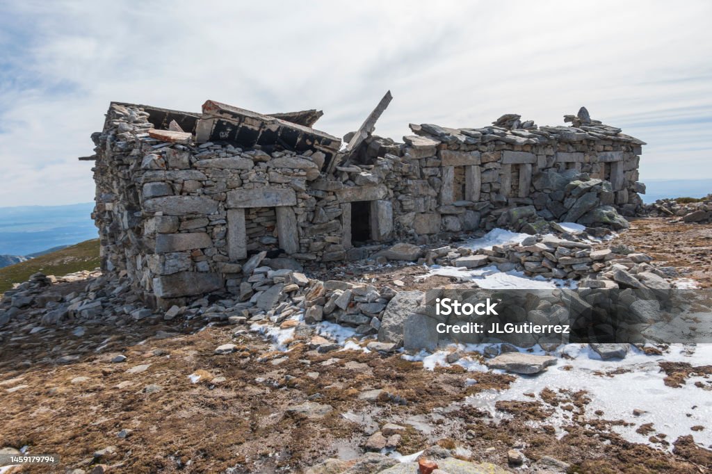 Collapsed refuge of the King in the Sierra de Gredos, Spain Adventure Stock Photo