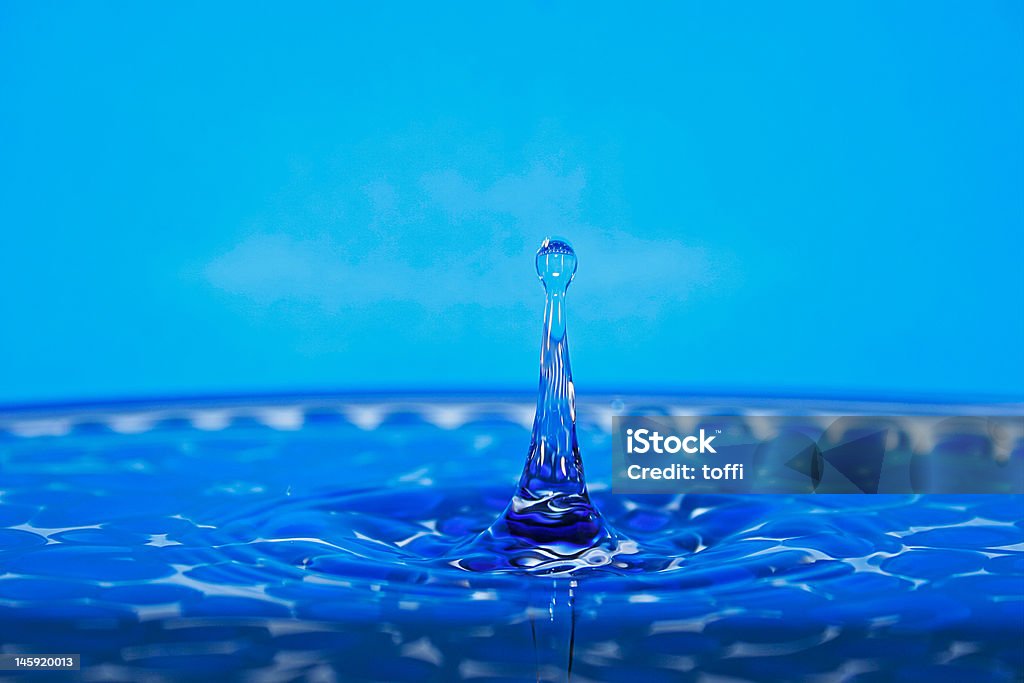 Goteo de agua - Foto de stock de Agua libre de derechos