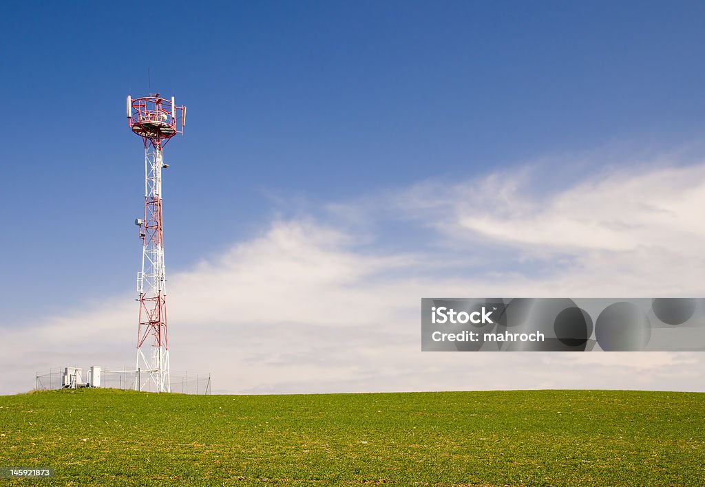 Torre delle telecomunicazioni - Foto stock royalty-free di A mezz'aria