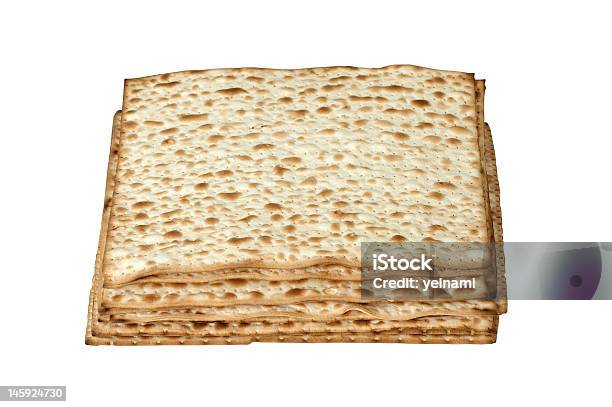 Matzo Judaico Pesach Pão Isolado A Branco - Fotografias de stock e mais imagens de Assado no Forno - Assado no Forno, Branco, Culturas