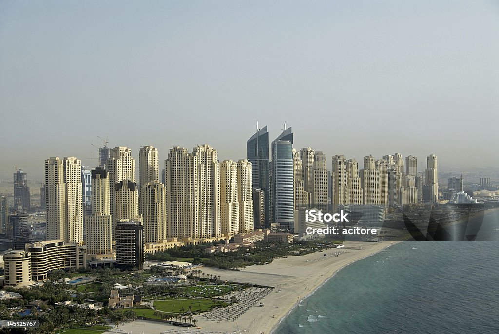 Edifici con vista oceano - Foto stock royalty-free di Dubai