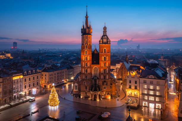 istock St. Mary's Basilica in Krakow at dawn, Poland. 1459303858