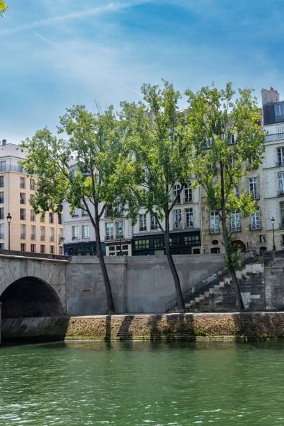 istock Paris, ile saint-louis and quai de Bourbon 1459305664
