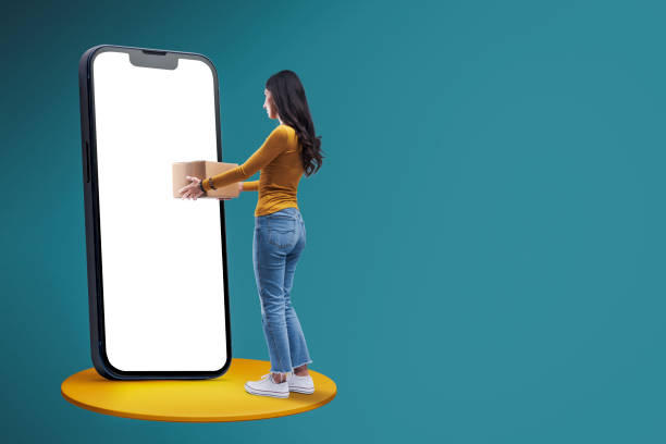 istock Online delivery service on smartphone 1459389980