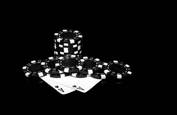 What are the best tips for playing Omaha Poker?